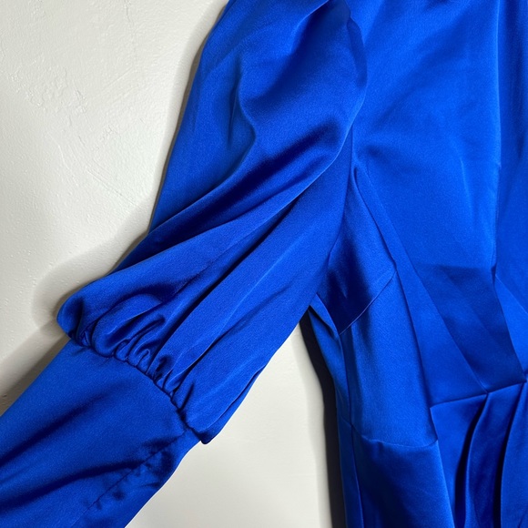 NWT Lavish Alice Royal Blue One Shoulder Puff Sleeve Dress - Picture 4 of 7